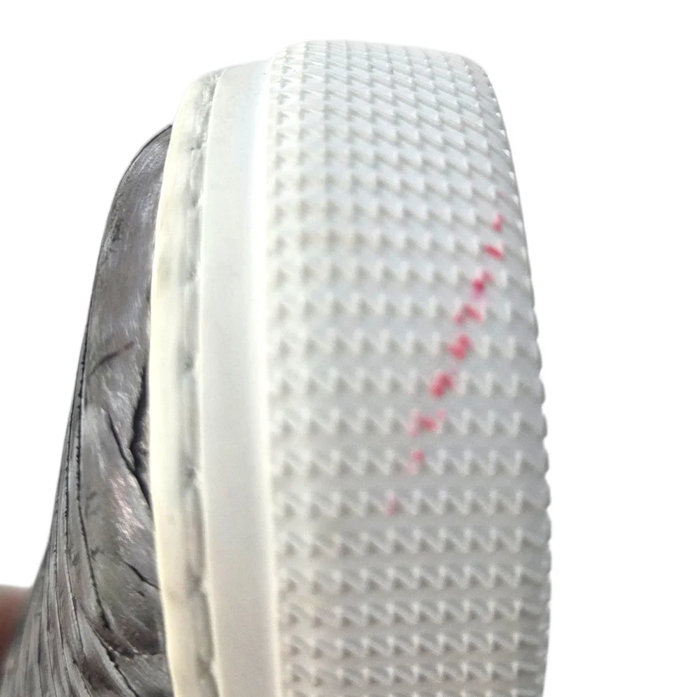 ZCD Montreal Leather Croc Embossed Slip On Sneakers Womens 41 Silver Metallic